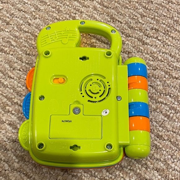 Lot of 4 Baby Toys Penguin Dinosaur Interactive Book and Soothing Hedgehog - Picture 7 of 15